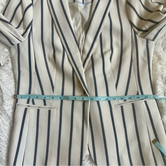Talbots Pinstripe Nautical Coastal Blazer Size 10 Cream Navy - Picture 15 of 16